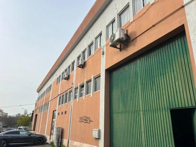 Armazém para Venda em Santa Iria de Azoia, São João da Talha e Bobadela Foto 2