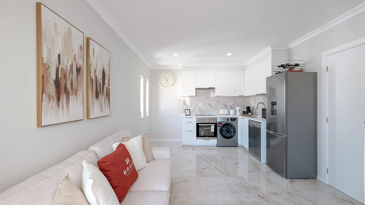 Apartamento T2 para Venda em Albufeira e Olhos de Água Foto 1