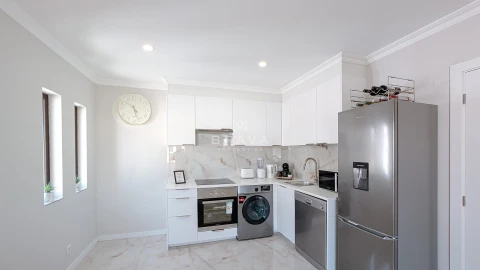 Apartamento T2 para Venda em Albufeira e Olhos de Água