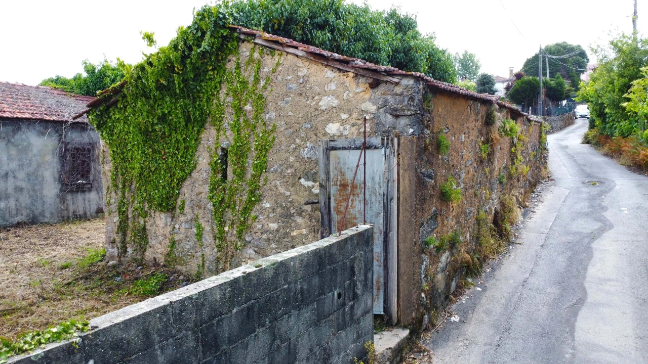 Moradia T2 para Venda em O. Azeméis, Riba-Ul, Ul, Macinhata Seixa, Madail Foto 24
