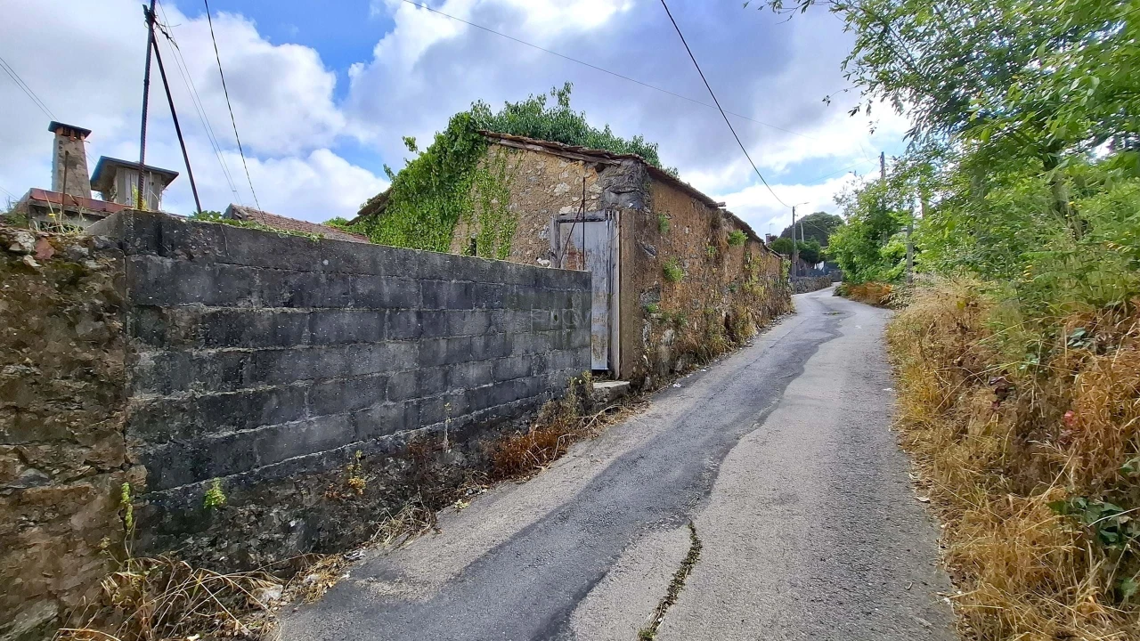 Moradia T2 para Venda em O. Azeméis, Riba-Ul, Ul, Macinhata Seixa, Madail Foto 57
