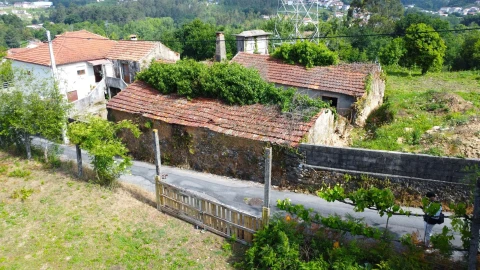Moradia T2 para Venda em O. Azeméis, Riba-Ul, Ul, Macinhata Seixa, Madail