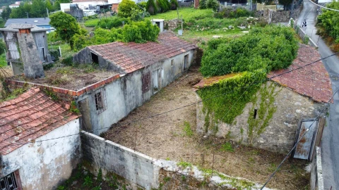 Moradia T2 para Venda em O. Azeméis, Riba-Ul, Ul, Macinhata Seixa, Madail