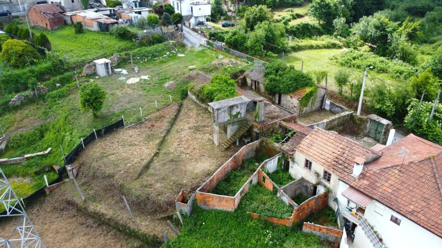 Moradia T2 para Venda em O. Azeméis, Riba-Ul, Ul, Macinhata Seixa, Madail Foto 37