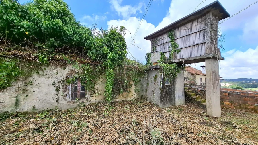 Moradia T2 para Venda em O. Azeméis, Riba-Ul, Ul, Macinhata Seixa, Madail Foto 16