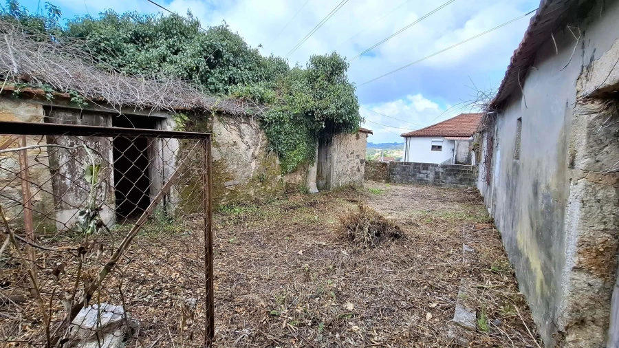 Moradia T2 para Venda em O. Azeméis, Riba-Ul, Ul, Macinhata Seixa, Madail Foto 71