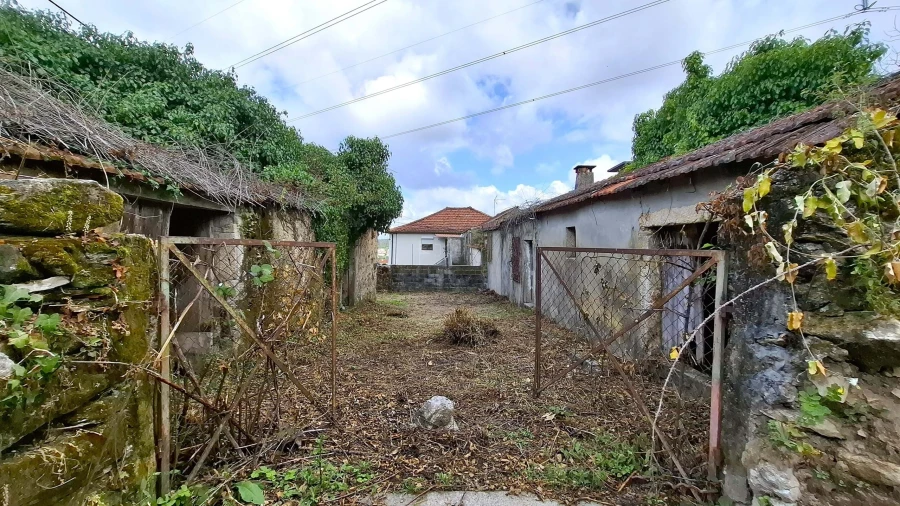Moradia T2 para Venda em O. Azeméis, Riba-Ul, Ul, Macinhata Seixa, Madail Foto 74