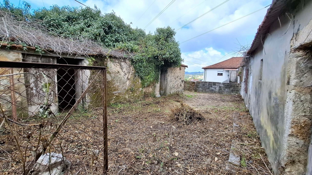 Moradia T2 para Venda em O. Azeméis, Riba-Ul, Ul, Macinhata Seixa, Madail Foto 71