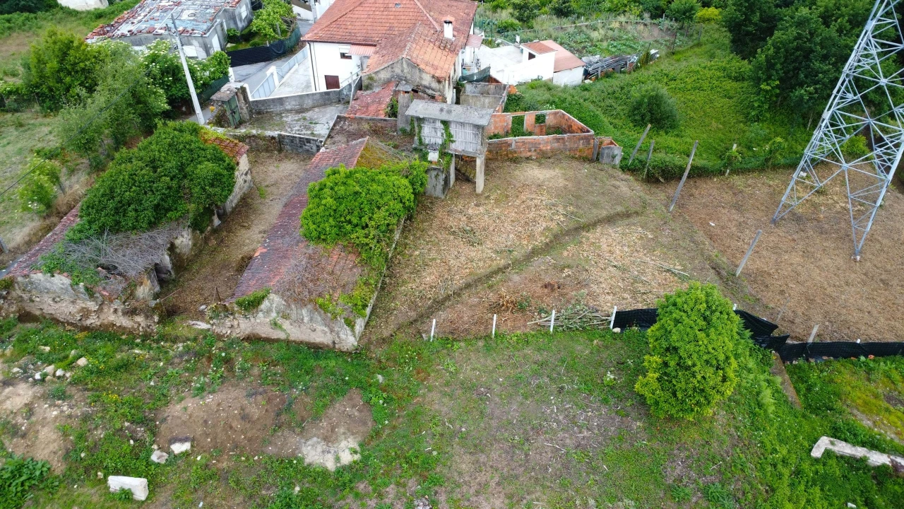 Moradia T2 para Venda em O. Azeméis, Riba-Ul, Ul, Macinhata Seixa, Madail Foto 8