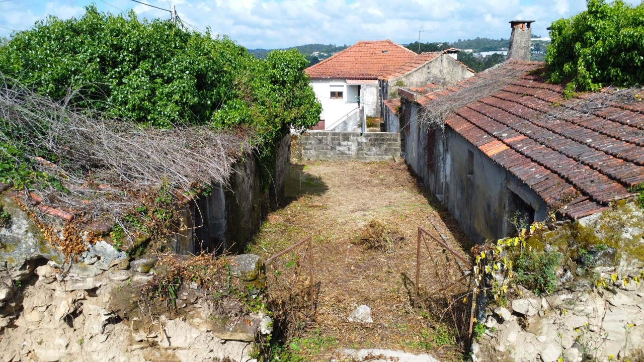 Moradia T2 para Venda em O. Azeméis, Riba-Ul, Ul, Macinhata Seixa, Madail Foto 26