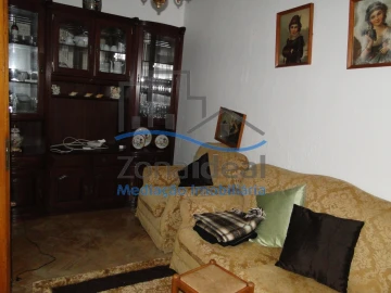 Moradia T2 para Venda em Abrigada e Cabanas de Torres