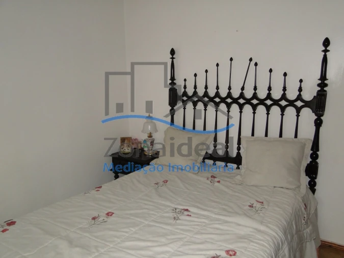 Moradia T2 para Venda em Abrigada e Cabanas de Torres Foto 8