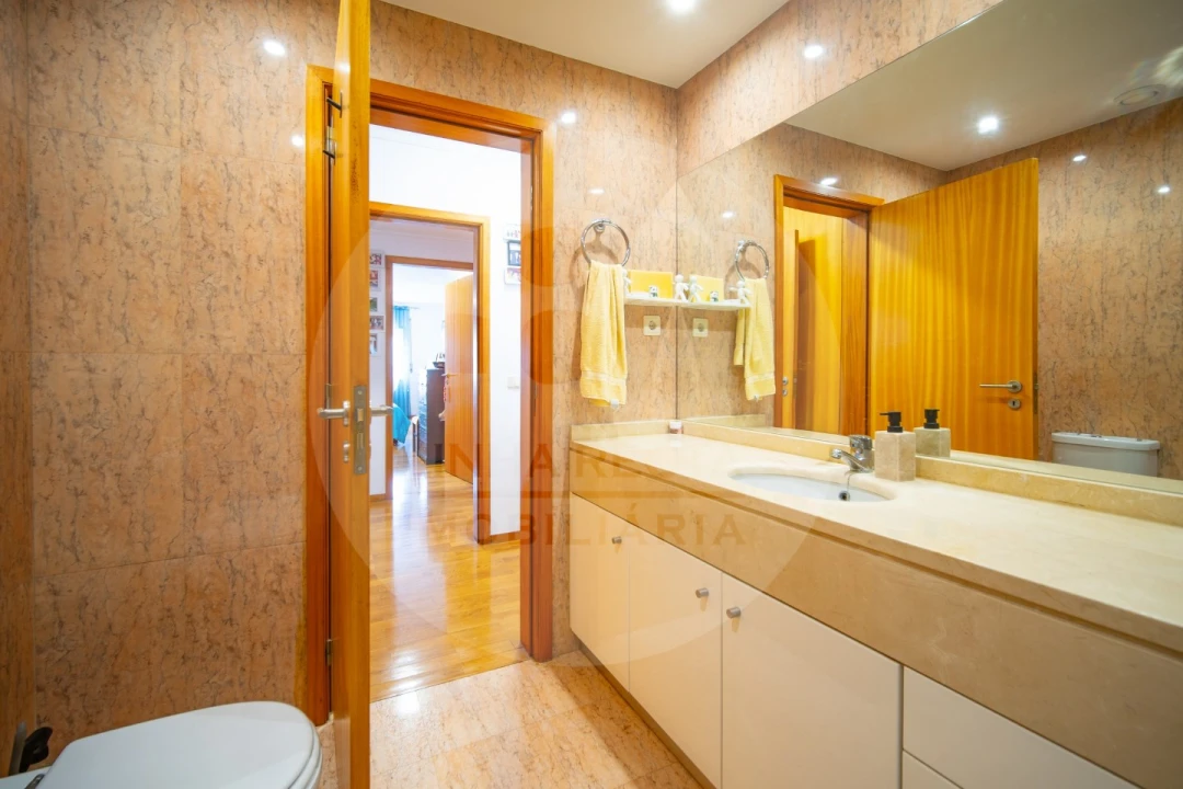 Apartamento T4 para Venda em Custóias, Leça do Balio e Guifões Foto 29