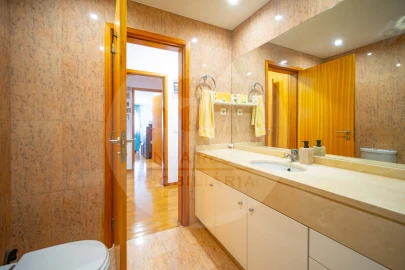 Apartamento T4 para Venda em Custóias, Leça do Balio e Guifões