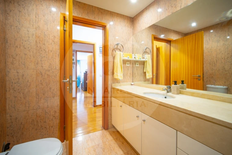 Apartamento T4 para Venda em Custóias, Leça do Balio e Guifões Foto 29