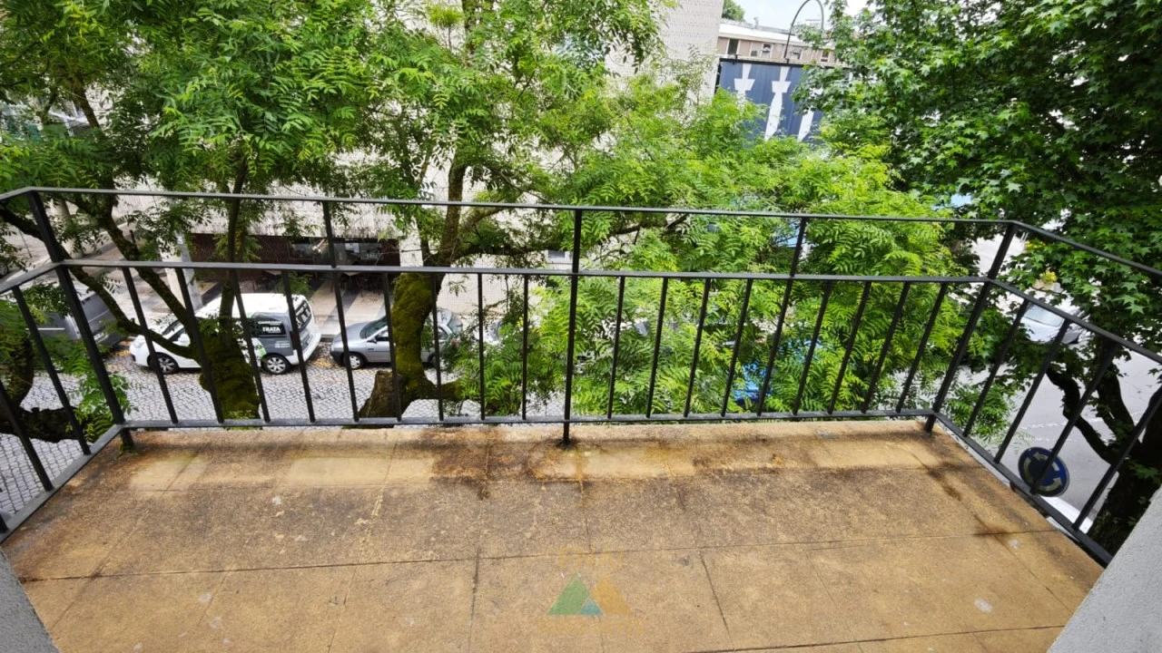Apartamento T3 para Venda em Braga (Maximinos, Sé e Cividade) Foto 14