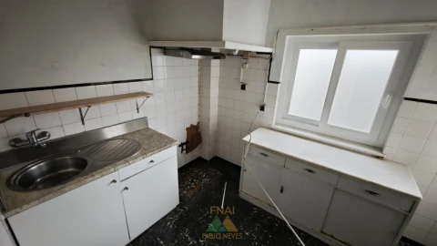 Apartamento T3 para Venda em Braga (Maximinos, Sé e Cividade)