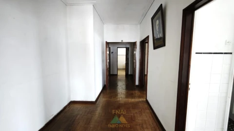Apartamento T3 para Venda em Braga (Maximinos, Sé e Cividade)
