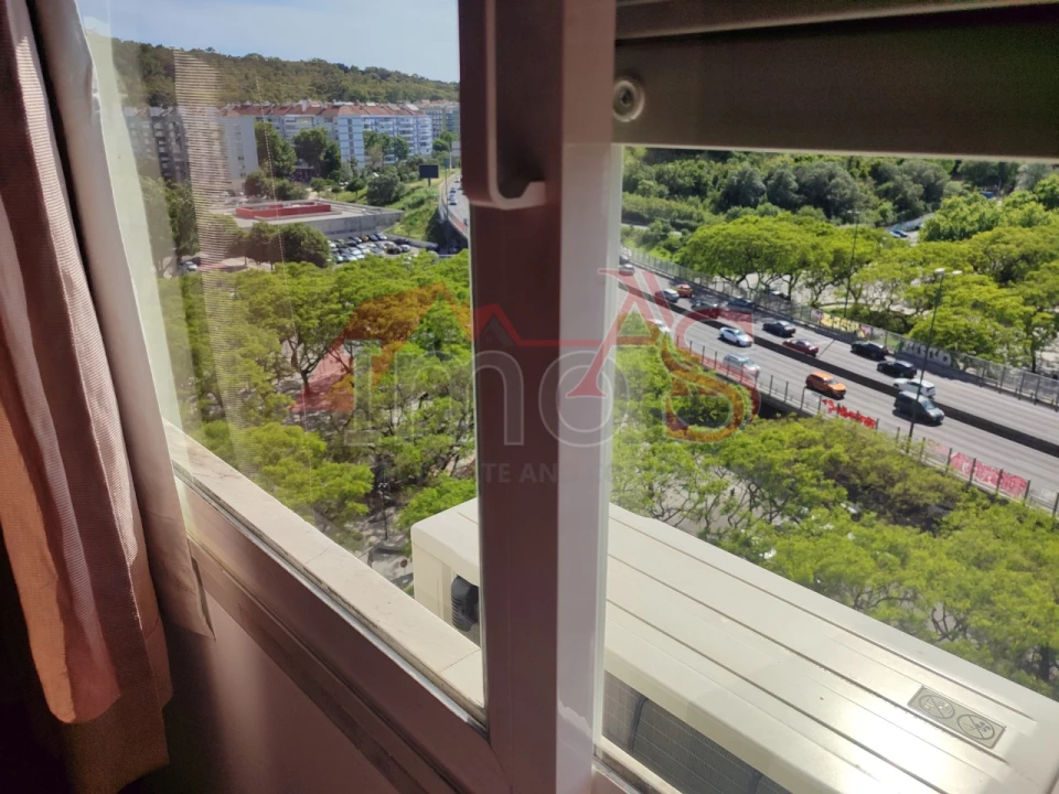 Apartamento T3 para Arrendamento em São Domingos de Benfica Foto 22