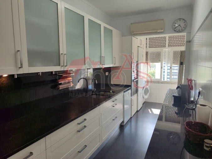 Apartamento T3 para Arrendamento em São Domingos de Benfica Foto 7