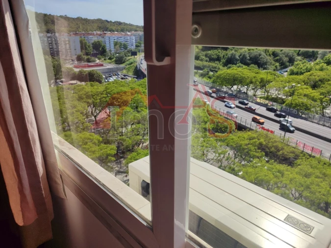 Apartamento T3 para Arrendamento em São Domingos de Benfica Foto 22