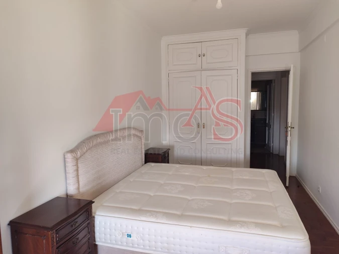 Apartamento T3 para Arrendamento em São Domingos de Benfica Foto 24