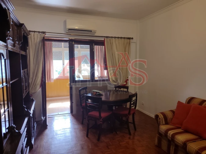 Apartamento T3 para Arrendamento em São Domingos de Benfica Foto 32