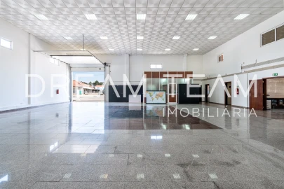 Armazém para Venda em Palmela