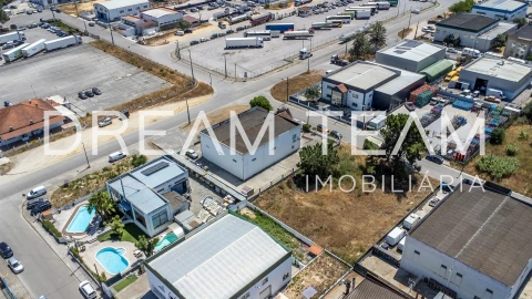 Armazém para Venda em Palmela