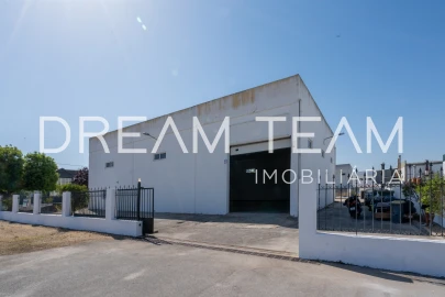Armazém para Venda em Palmela