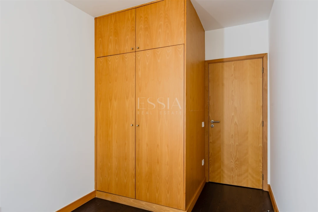 Apartamento T3 para Arrendamento em Cedofeita, Santo Ildefonso, Sé, Miragaia, São Nicolau e Vitória Foto 19