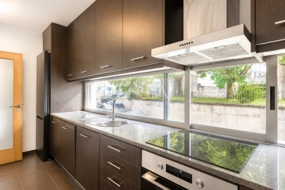 Apartamento T3 para Arrendamento em Cedofeita, Santo Ildefonso, Sé, Miragaia, São Nicolau e Vitória