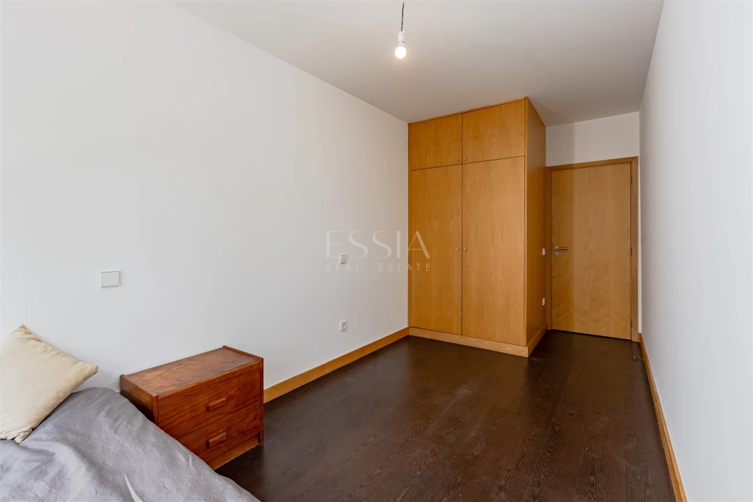 Apartamento T3 para Arrendamento em Cedofeita, Santo Ildefonso, Sé, Miragaia, São Nicolau e Vitória Foto 21