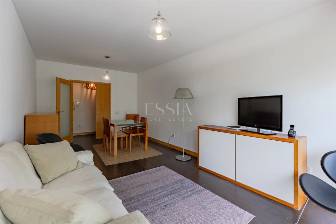 Apartamento T3 para Arrendamento em Cedofeita, Santo Ildefonso, Sé, Miragaia, São Nicolau e Vitória Foto 8