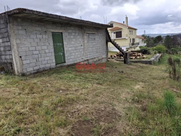 Moradia T0 para Venda em Caria