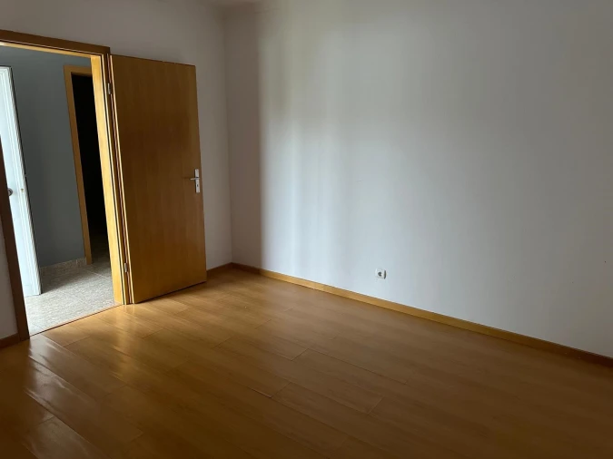 Moradia T5 para Venda em Leiria, Pousos, Barreira e Cortes Foto 6