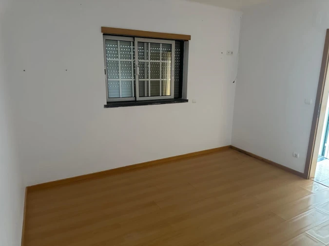 Moradia T5 para Venda em Leiria, Pousos, Barreira e Cortes Foto 8