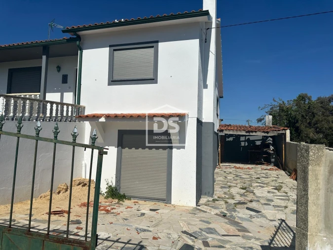 Moradia T5 para Venda em Leiria, Pousos, Barreira e Cortes Foto 2