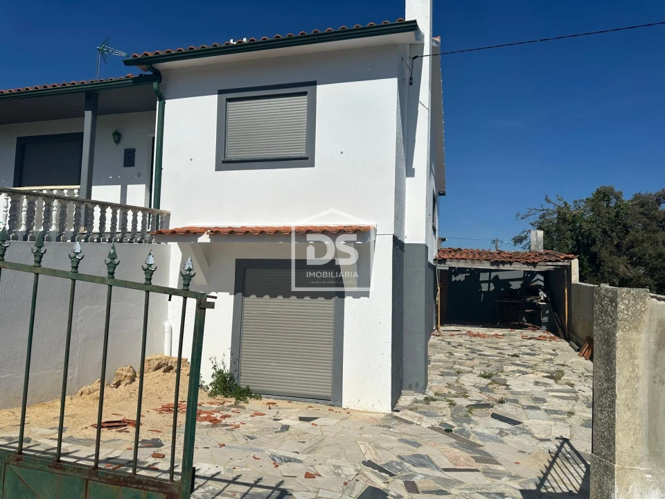 Moradia T5 para Venda em Leiria, Pousos, Barreira e Cortes Foto 2