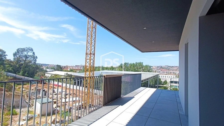 Apartamento T3 para Venda em Santo Antonio dos Olivais Foto 13