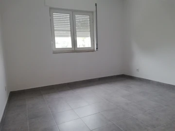Moradia T7 para Arrendamento em Carcavelos e Parede