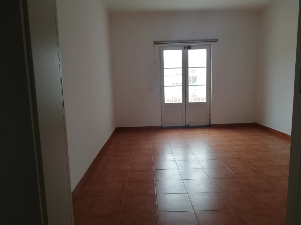 Moradia T7 para Arrendamento em Carcavelos e Parede Foto 8