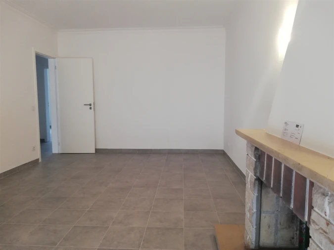 Moradia T7 para Arrendamento em Carcavelos e Parede Foto 13