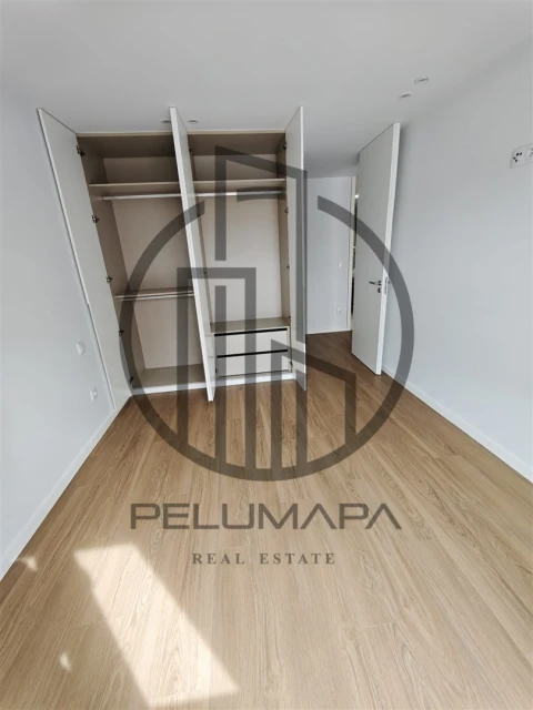 Apartamento T0 para Venda em Cidade da Maia