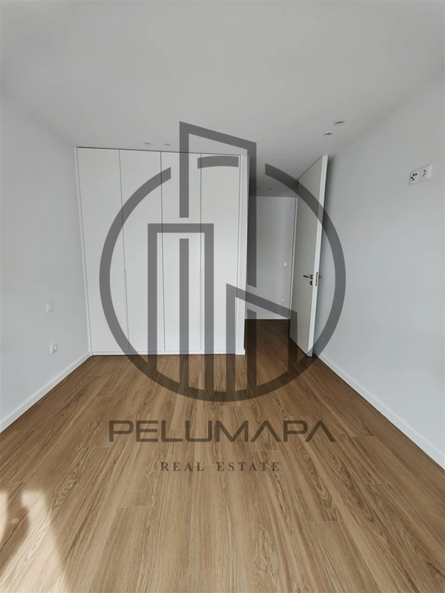 Apartamento T0 para Venda em Cidade da Maia Foto 6