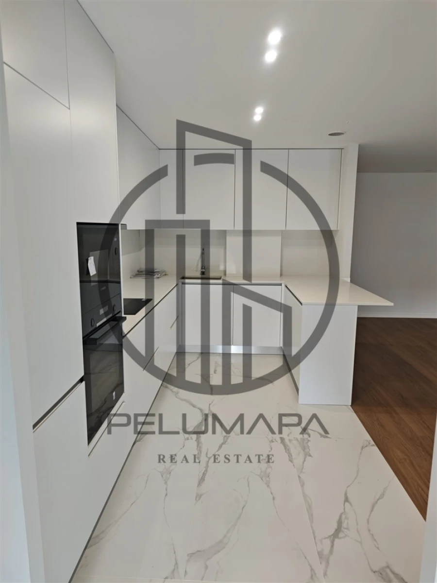 Apartamento T0 para Venda em Cidade da Maia Foto 12