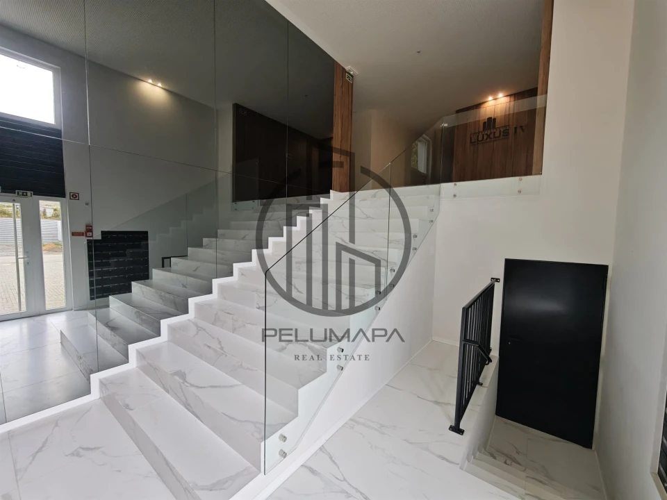 Apartamento T0 para Venda em Cidade da Maia Foto 1