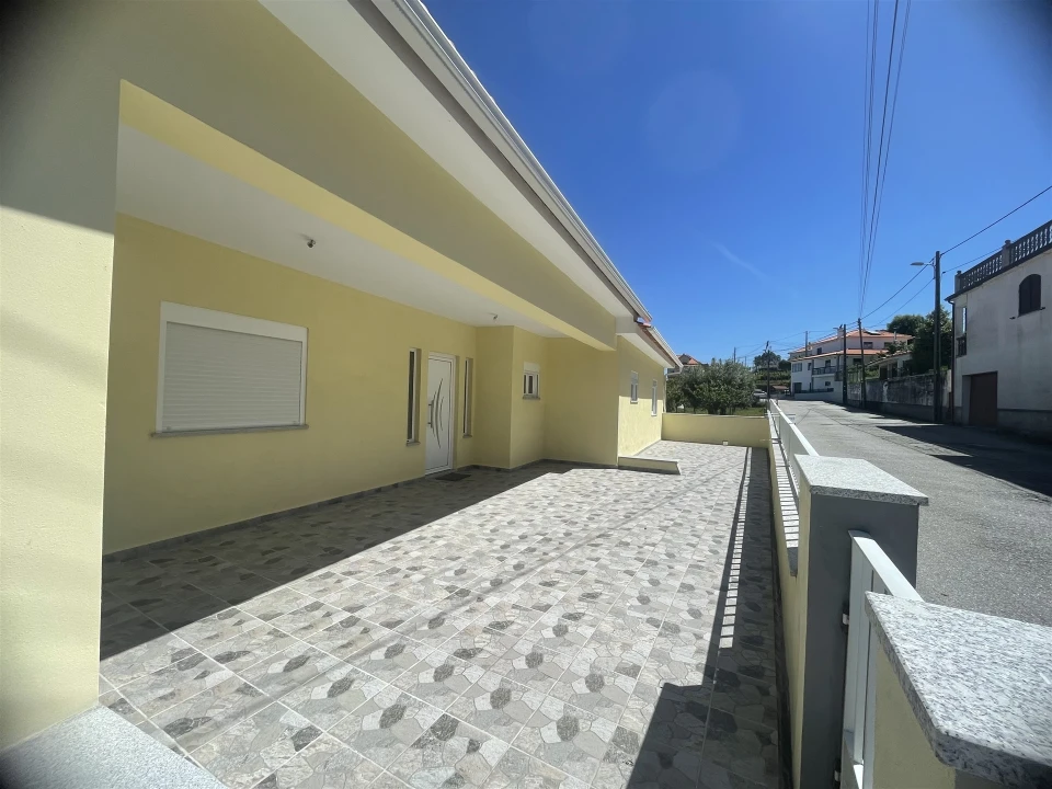 Loja para Venda em Melo e Nabais Foto 12