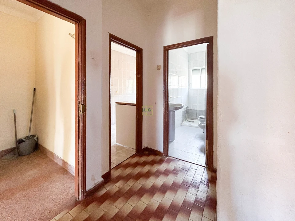 Apartamento T3 para Venda em Covilhã e Canhoso Foto 4