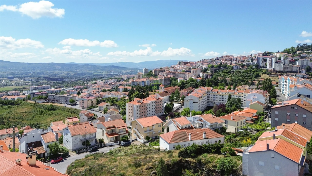 Apartamento T3 para Venda em Covilhã e Canhoso Foto 48